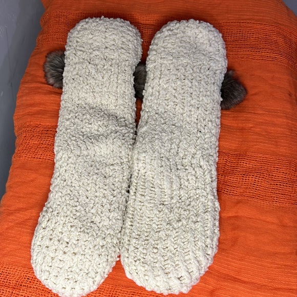 Comfy socks 🧦 - Picture 3 of 4